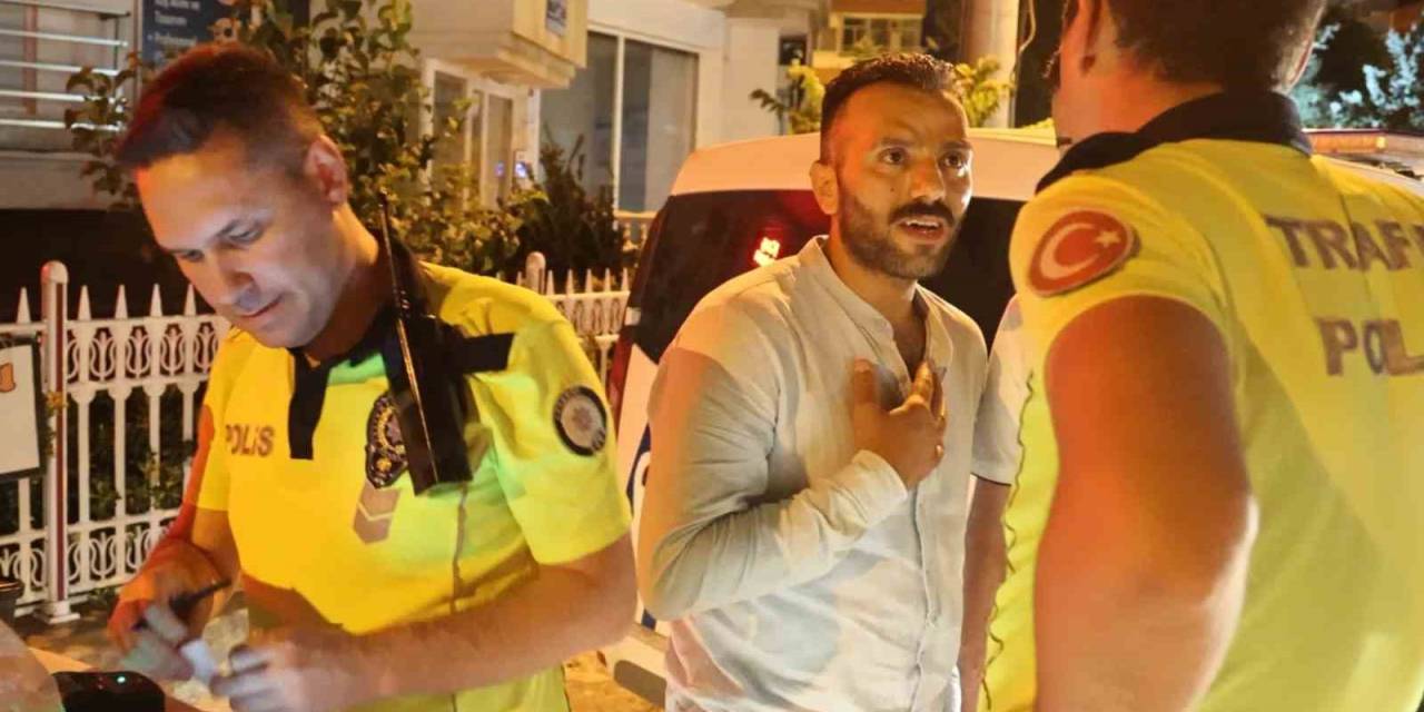 Ehliyetsiz Kullandığı Araçla Alkollü Yakalanan Şahıs Dakikalarca Polise Yalvardı
