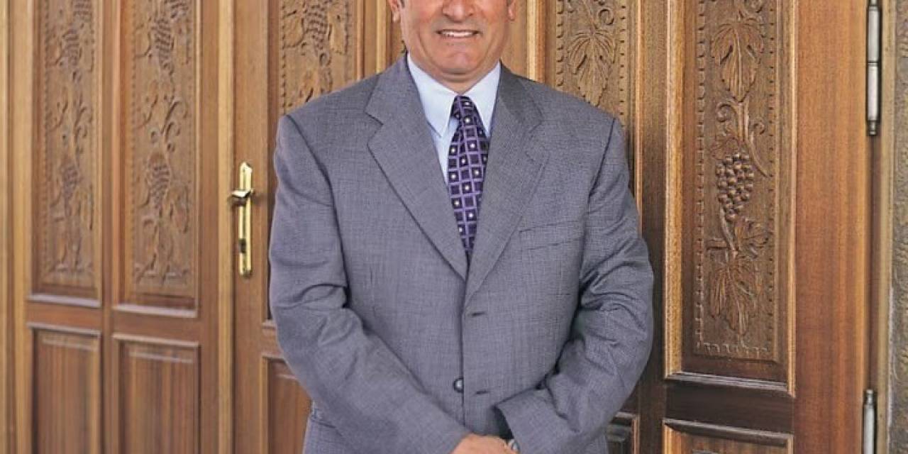 Denizde Kalp Krizi Geçiren İş İnsanı Hayatını Kaybetti