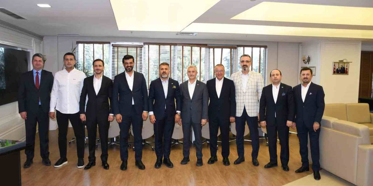 Güneydoğulu Hububatçılar Tahmazoğlu’nu Ziyaret Etti