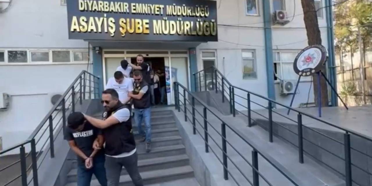 E-devlet Sitesini Taklit Eden Çeteye 7 İlde Operasyon: 26 Şüpheli Tutuklandı