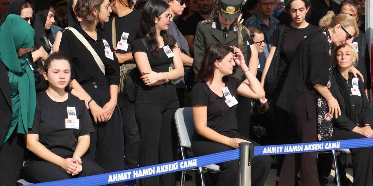 Pençe-kilit Şehidi Yarbay Demirkan Son Yolculuğuna Uğurlandı