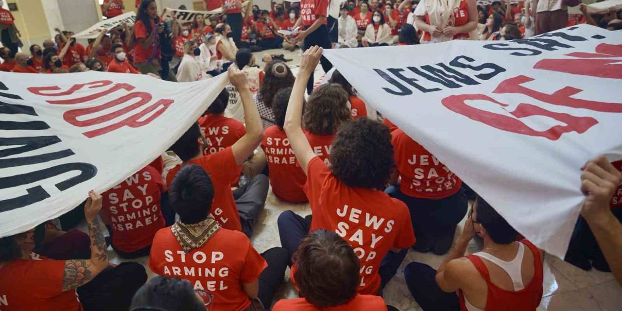 Savaş Karşıtı Yahudilerden Abd Kongresi’nde İsrail Protestosu