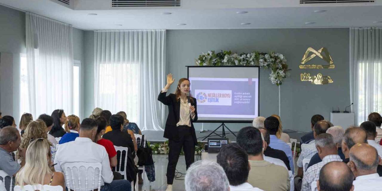 Muhtarlara ’kadın-erkek Eşitliği’ Semineri Verildi