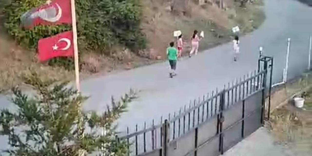 Amasya’da Köyde Yaşayan Çocuklardan "park İsteriz” Eylemi