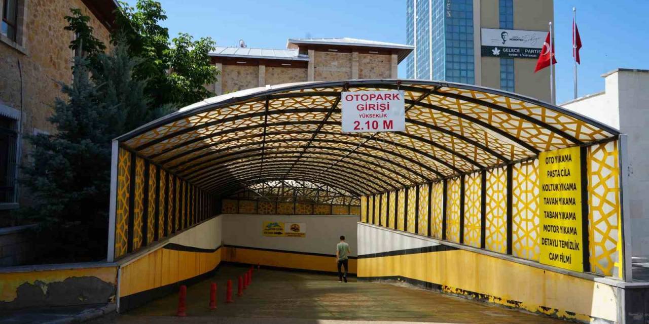 Belediyenin Otoparkına Gelen Zamlar Vatandaşlardan Tepki Çekti