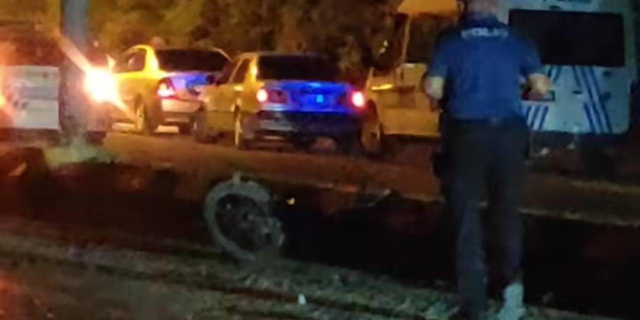 Refüje Çarparak Devrilen Motosikletin Sürücüsü Öldü