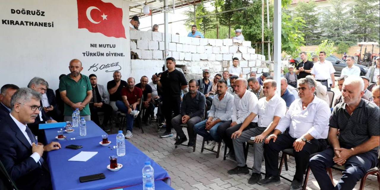 Vali Çelik Belde Ve Köylerde Vatandaşlarla Bir Araya Geldi