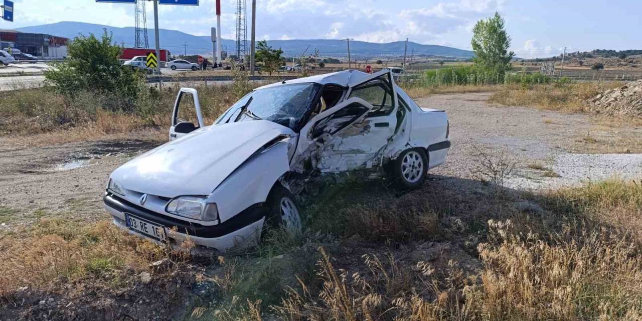 İki Otomobilin Çarpıştığı Kazada 7 Kişi Yaralandı