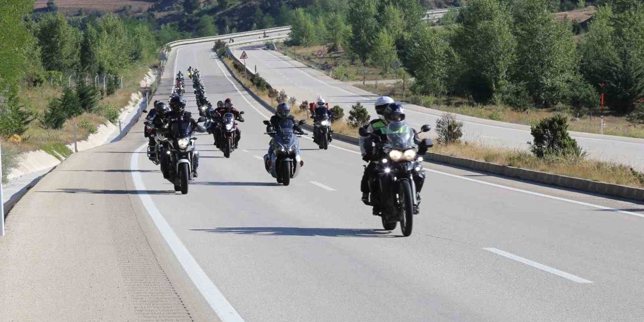 340 Kilometrelik İstiklal Yolu’ndaki Motosiklet Sürüşü İkinci Gününde Devam Ediyor