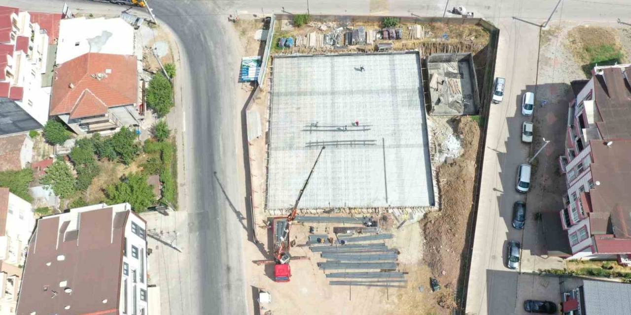 Kartepe İtfaiye Müfreze Binasında Temel Hazırlığı