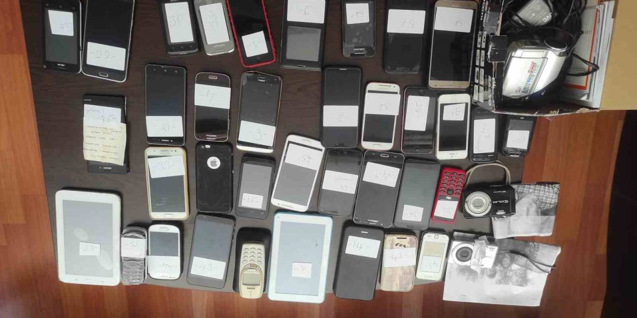 Nazilli’de Kayıp Eşyalar Sahiplerini Bekliyor