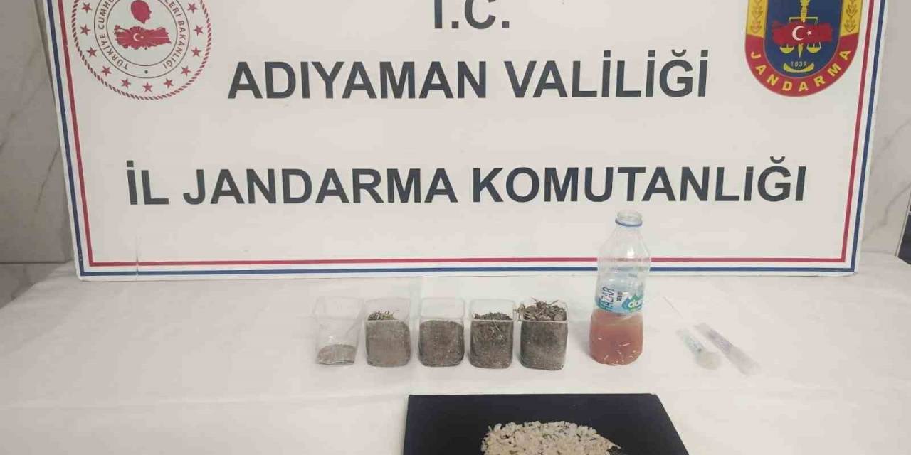 Jandarma Ekipleri Uyuşturucuya Geçit Vermiyor