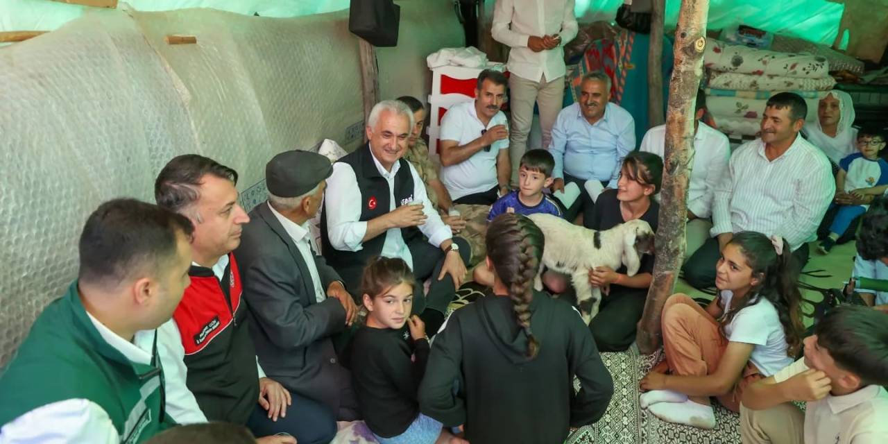 Terörden Temizlenen Yaylalar Kuzu Ve Çocuk Sesleriyle Şenlendi