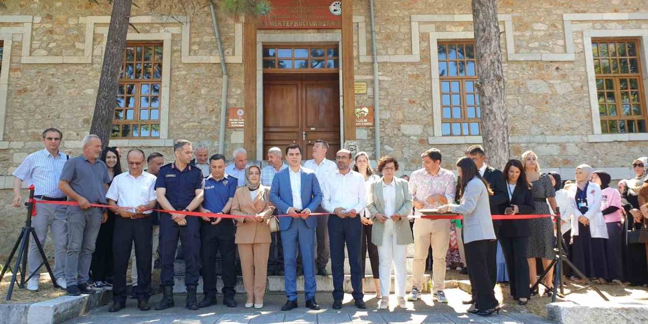 Orhaneli’de  ‘Adem’  Hizmet Binası Açıldı