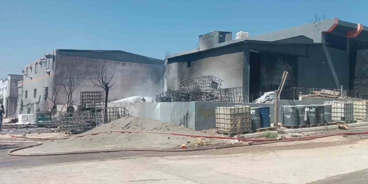 Gaziantep’te Boya Fabrikasında Yangın