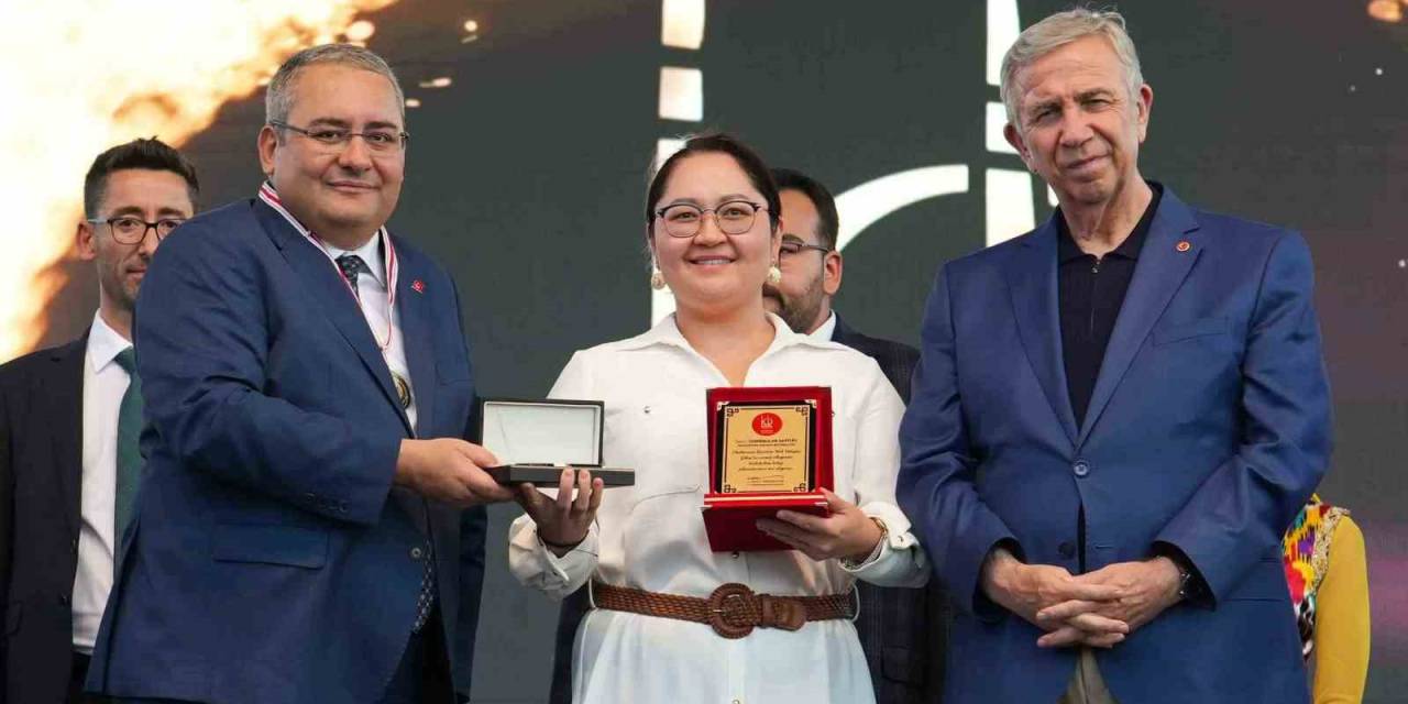 Keçiören’de Uluslararası Türk Dünyası Şöleni