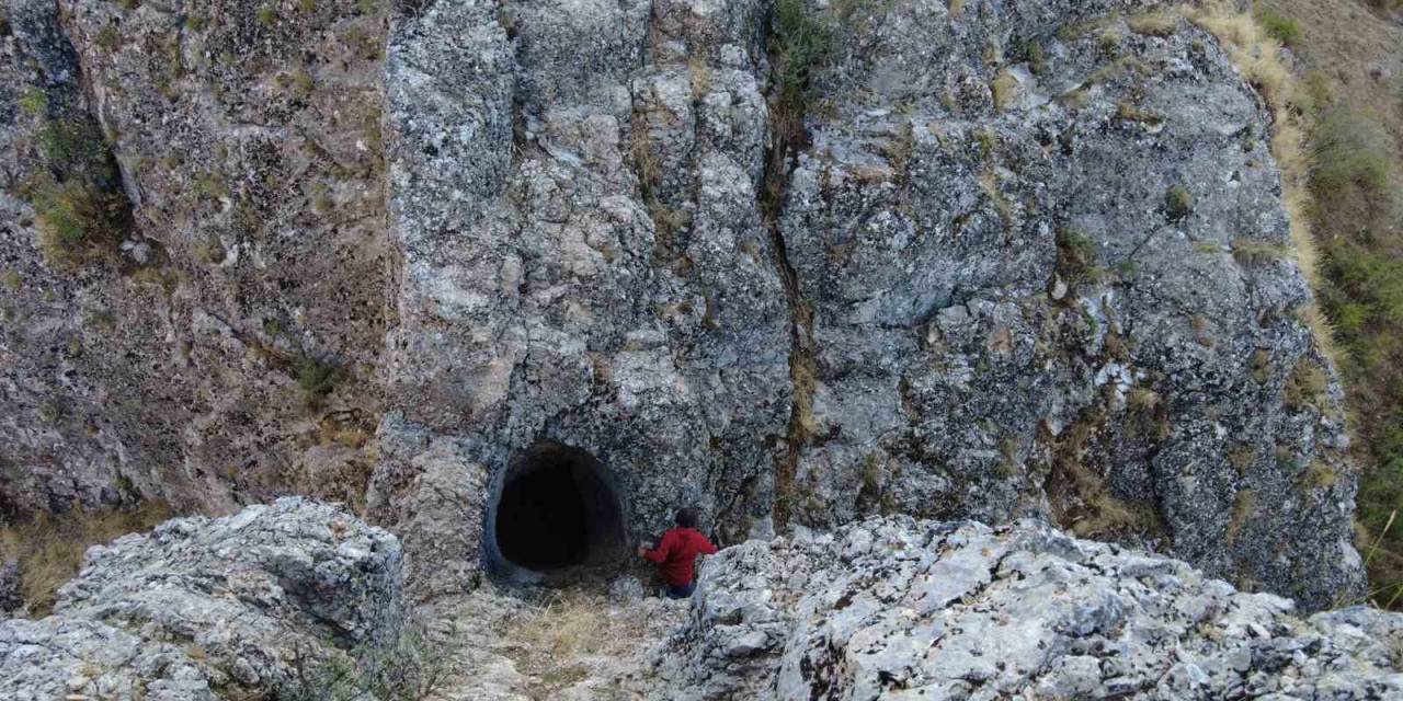 Kalecik Kalesi İhtişamıyla Büyülüyor