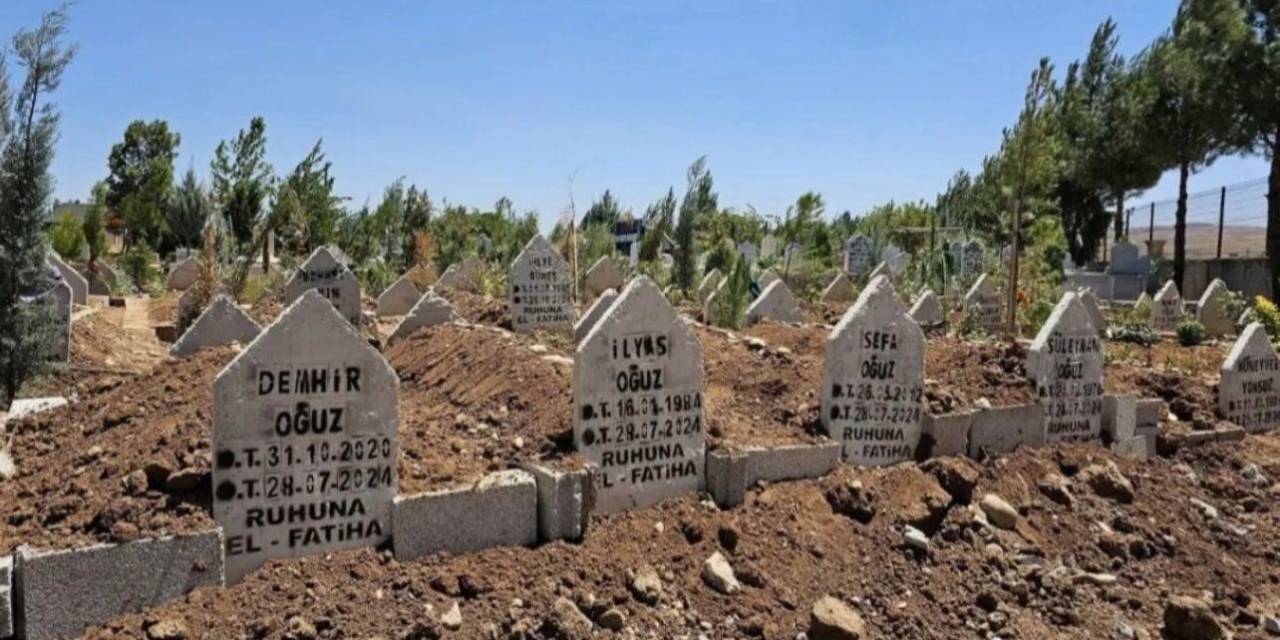 Ağabey, Kardeş Ve Çocukları Yan Yana Defnedildi