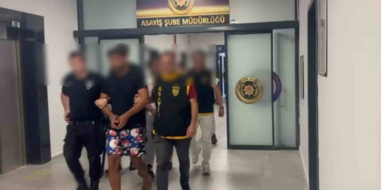 Yalova’da Çıkan Kavgada 2 Kişiyi Tabancayla Yaralayan Zanlı Tutuklandı