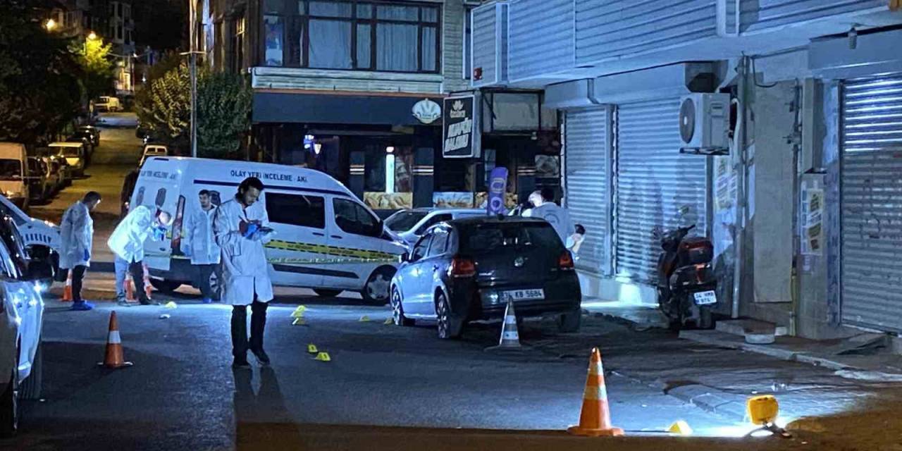 Sultangazi’de Olaylı Gece: Kuaföre Silah Ve Patlayıcı Maddeyle Saldırdılar