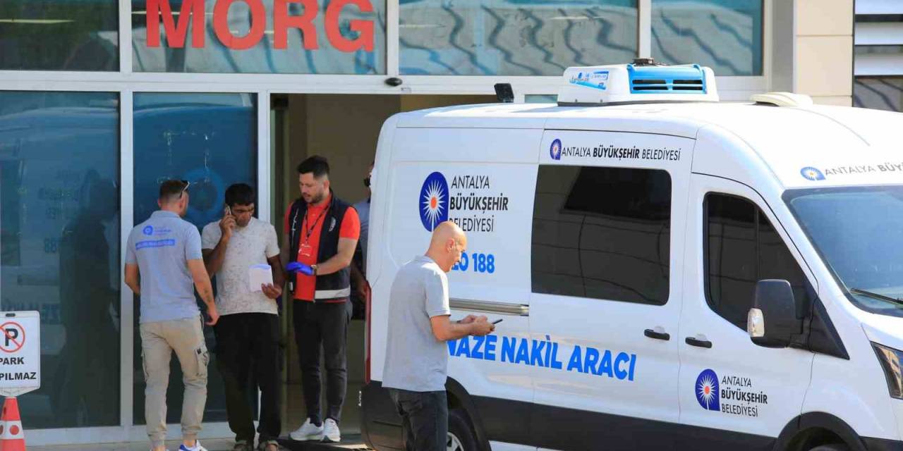 Vahşi Cinayete Kurban Giden Anne Ve Oğlu Edirne’de Toprağa Verilecek