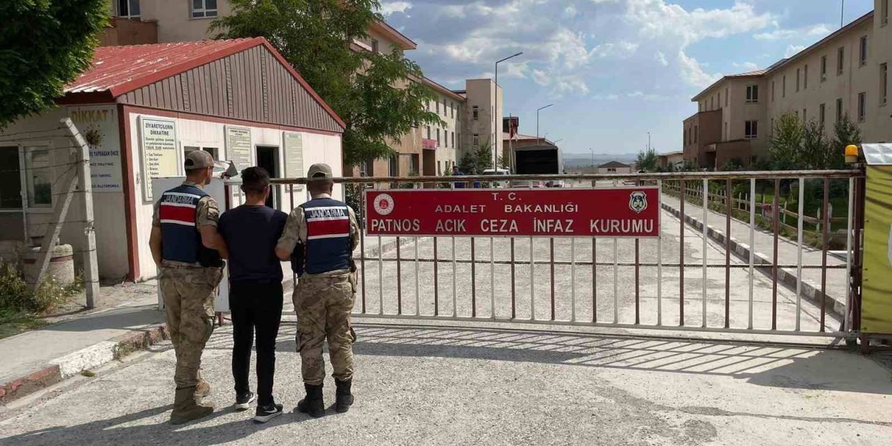 Ağrı’da İki Aranan Şahıs Yakalandı