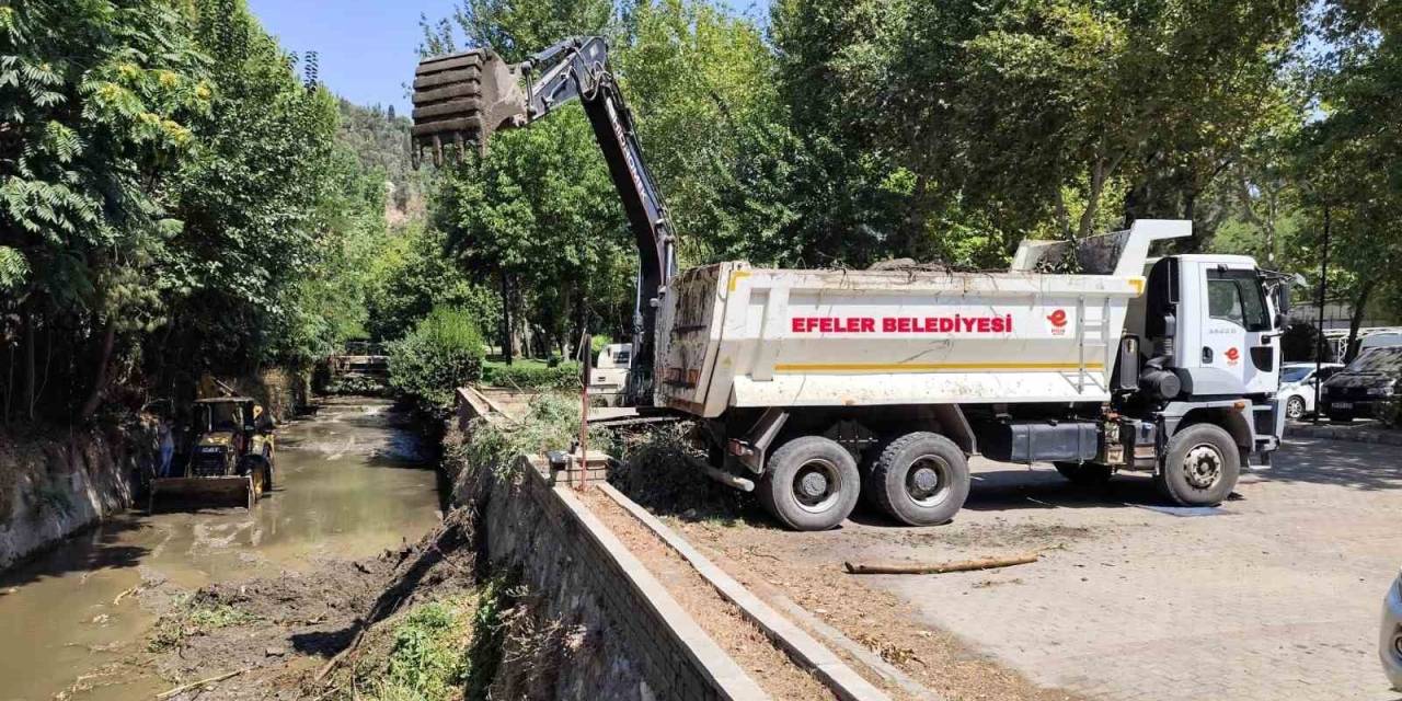 Efeler Belediyesi Ekipleri Tabakhane Deresi’ni Temizledi