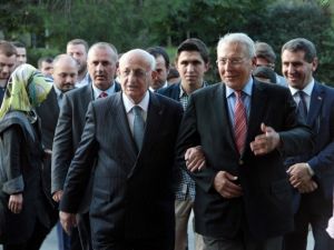 Ak Partili Kahraman, Üniversiteli Öğrencilerin Sorularını Yanıtladı