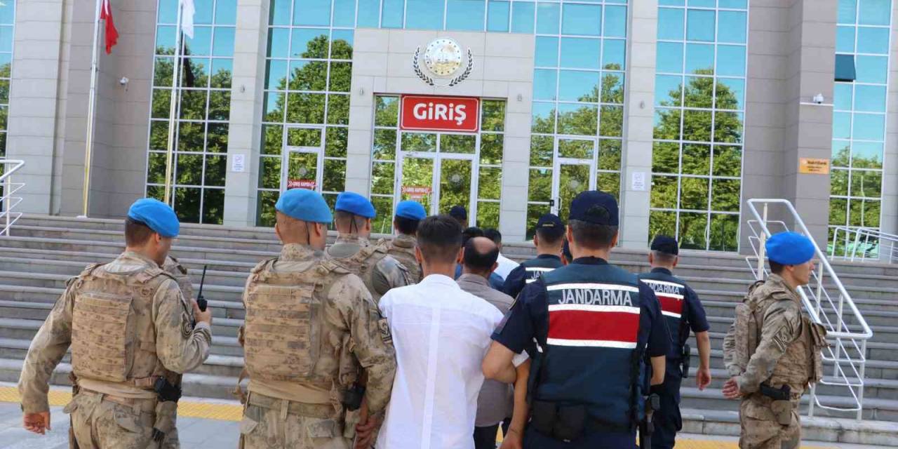 Tekirdağ’da Terör Propagandasına Operasyon: 4 Gözaltı