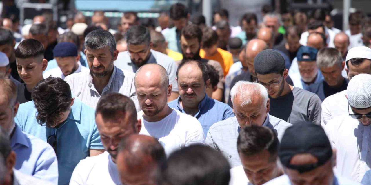 Konya’da İsmail Haniye Ve Hayatını Kaybeden Filistinliler İçin Gıyabi Cenaze Namazı