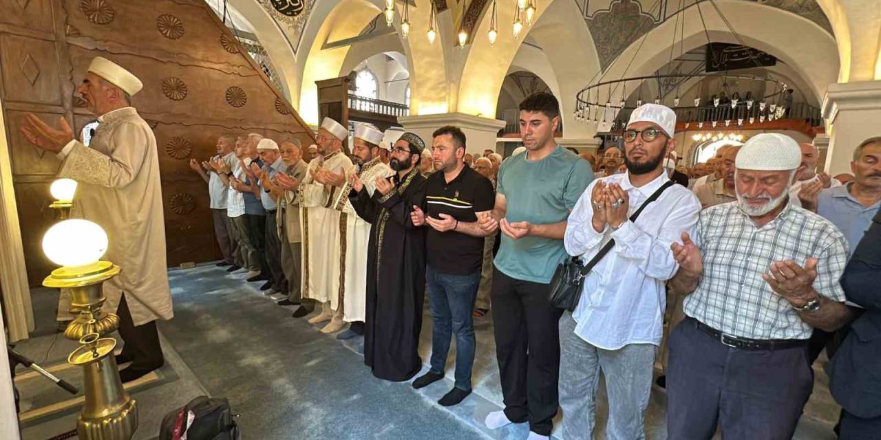 Kastamonu’da Heniyye İçin Gıyabi Cenaze Namazı Kılındı