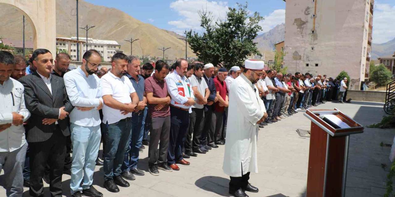 Haniye İçin Hakkari’de Gıyabi Cenaze Namazı Kılındı