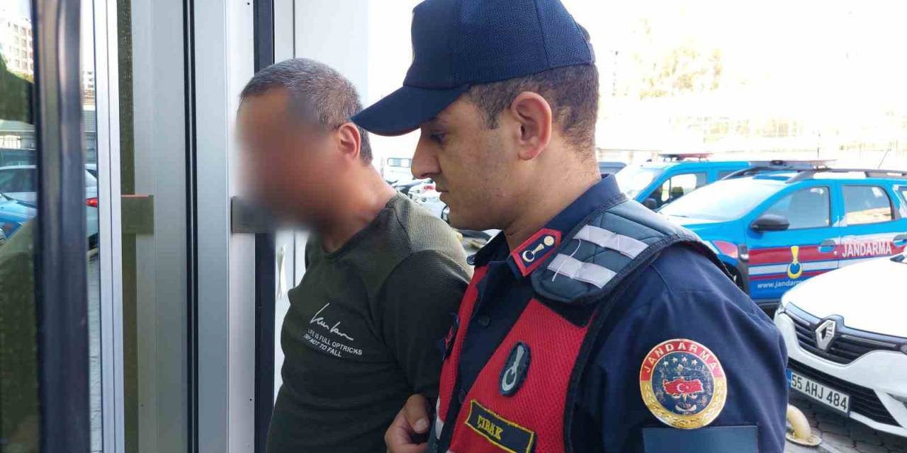 Kaçak Kazı Yaparken Jandarmaya Yakalandı