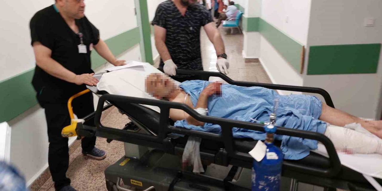 Tartışmada Bıçaklandı, Hastanelik Oldu