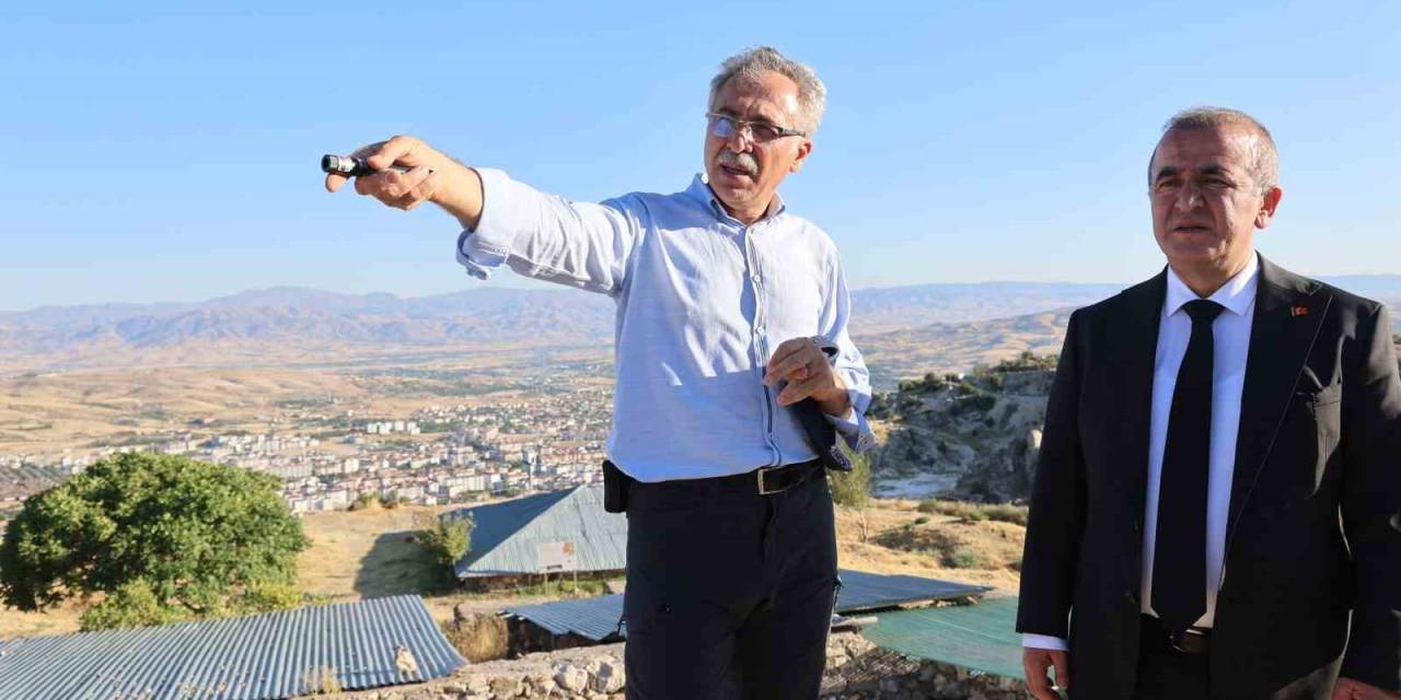 Vali Hatipoğlu, Harput Kalesi’ndeki Kazı Ve Restorasyon Çalışmalarını İnceledi