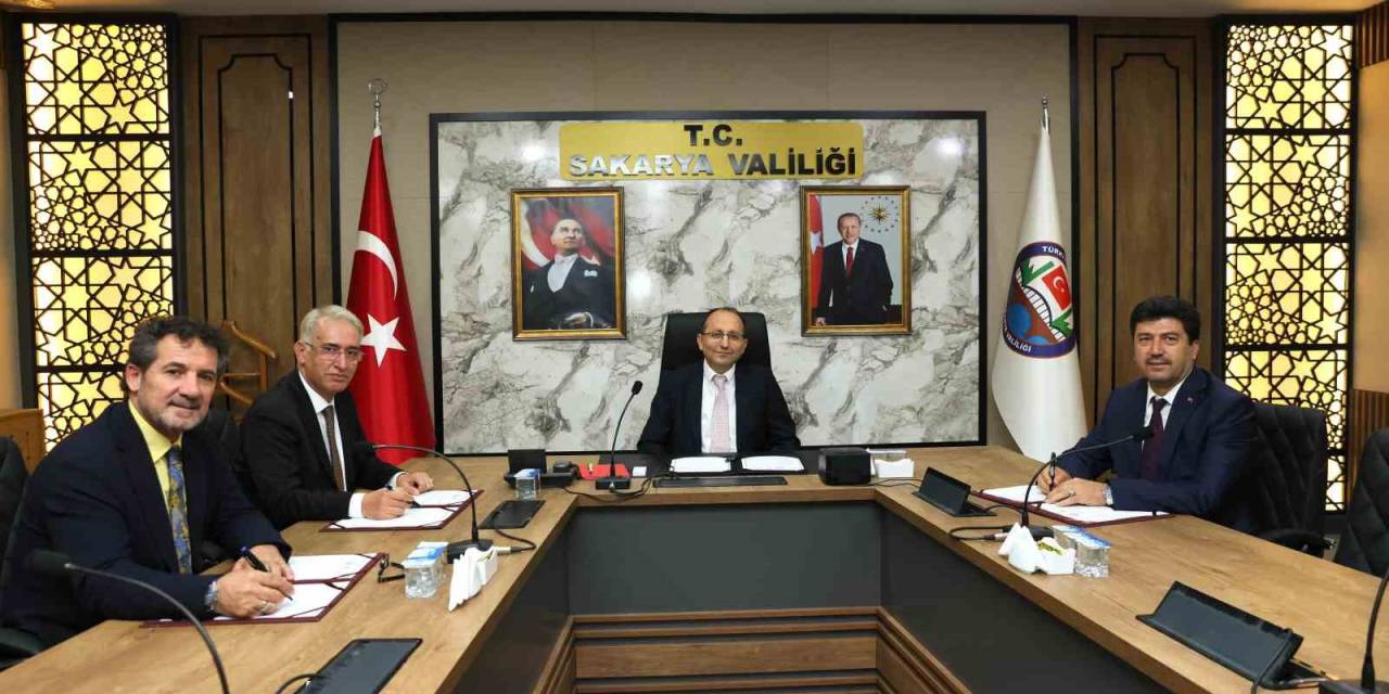 İmzalar Sakarya’daki Gençlerin Geleceği İçin Atıldı