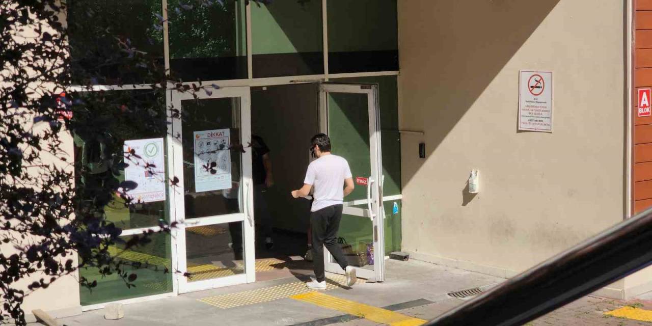 Adaylar Kpss Öabt Sınavında Ter Döktü