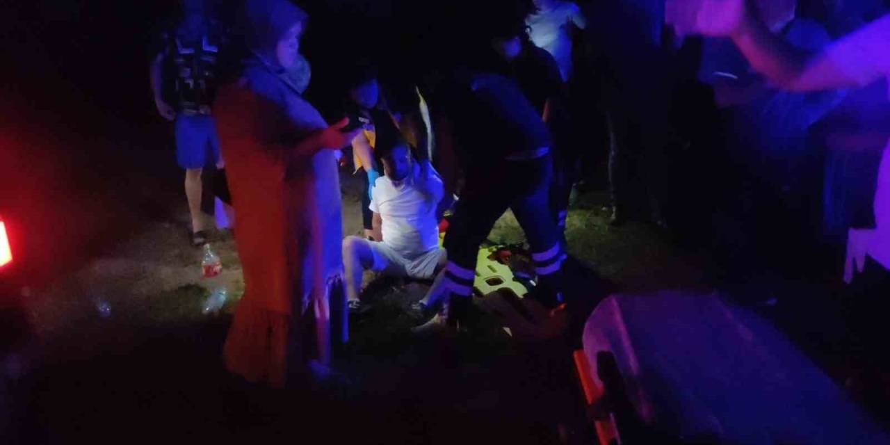 Bursa’da Otomobiller Kafa Kafaya Çarpıştı: 3 Yaralı