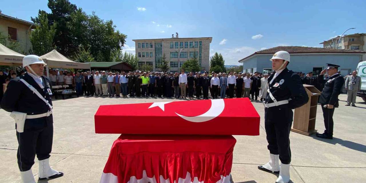 Tümörle Mücadeleye Yenik Düşen Polis Memuru İçin Anlamlı Veda