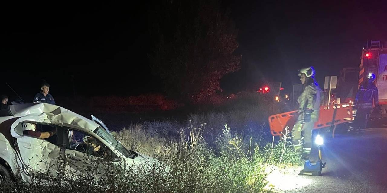 Ankara’da Otomobil İle Kamyon Çarpıştı: 4 Yaralı