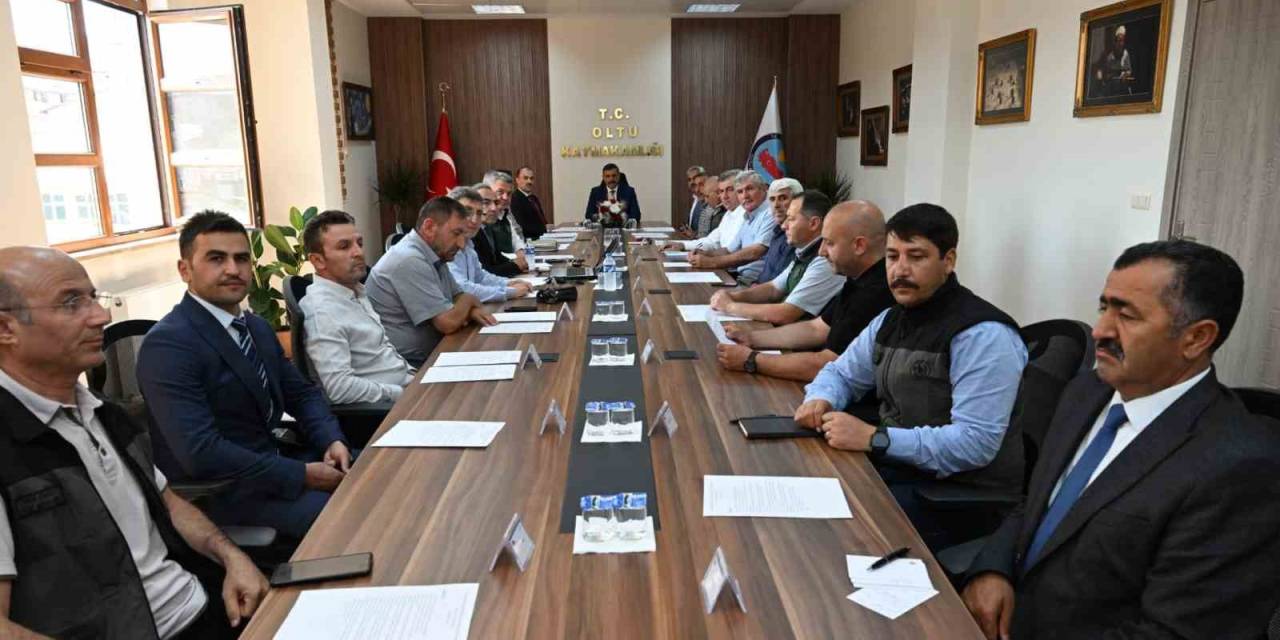 Oltu Osb Yönetim Kurulu Toplantısı Vali Çiftçi Başkanlığında Yapıldı