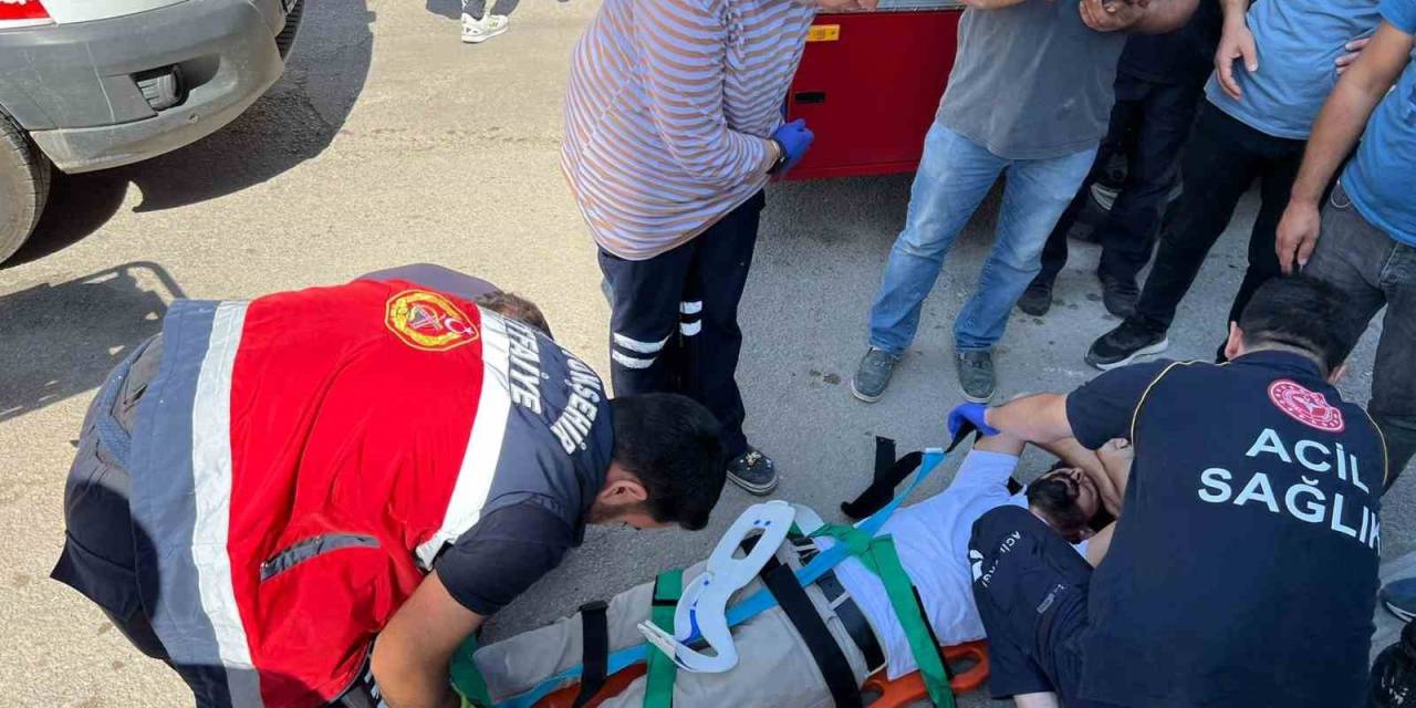 Van’da Otomobiller Çarpıştı: 1 Yaralı