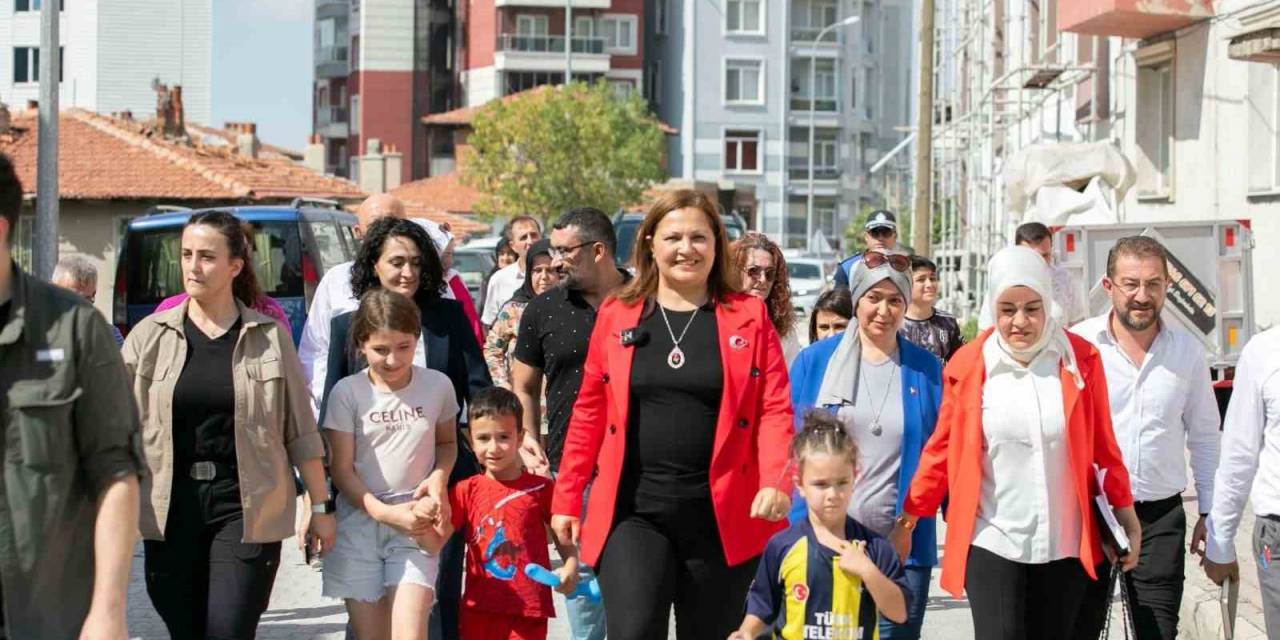 Çocukluğunun Geçtiği Mahalleye Belediye Başkanı Olarak Gitti