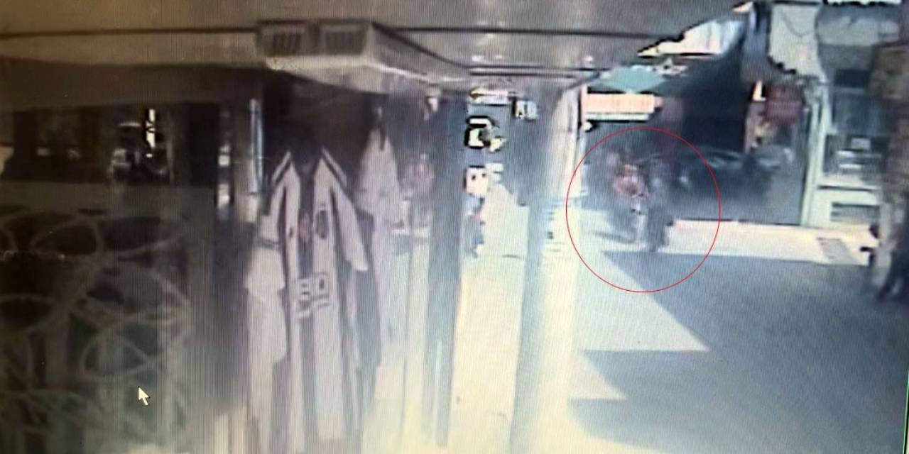 Motosiklet Yolun Karşısına Geçen Yayaya Çarptı