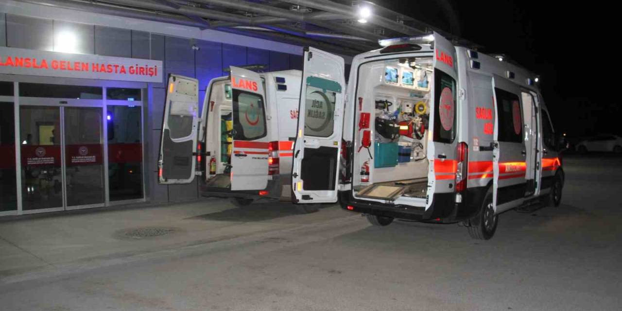 Konya’da Motosiklet Devrildi: 2 Yaralı