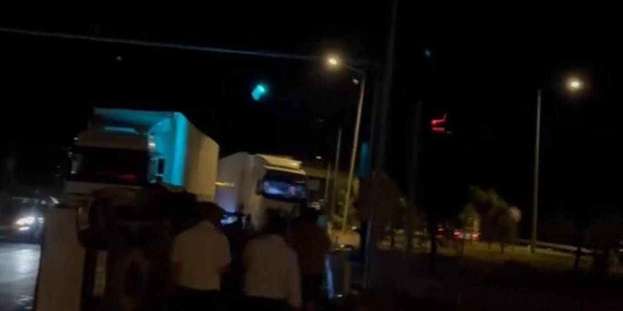 Muş’ta Tır İle Pikap Çarpıştı: 2 Yaralı