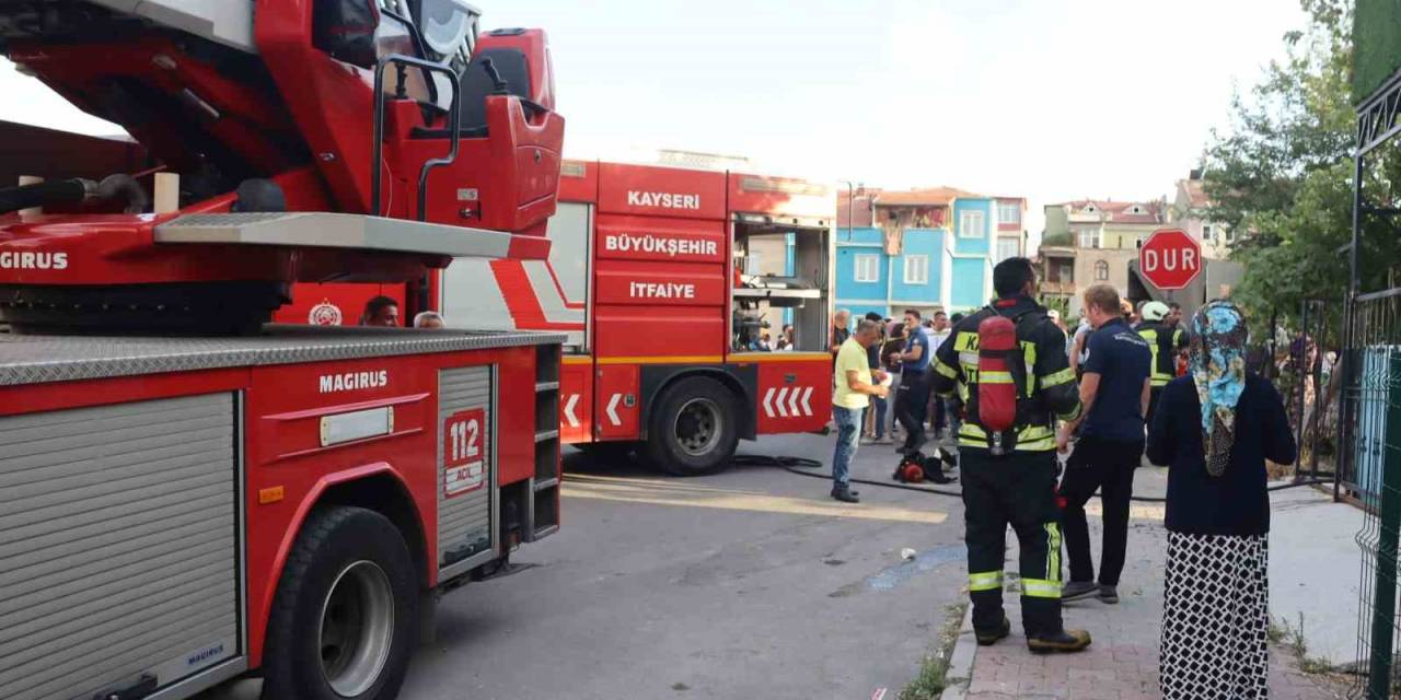 Kayseri’de Ev Yangını