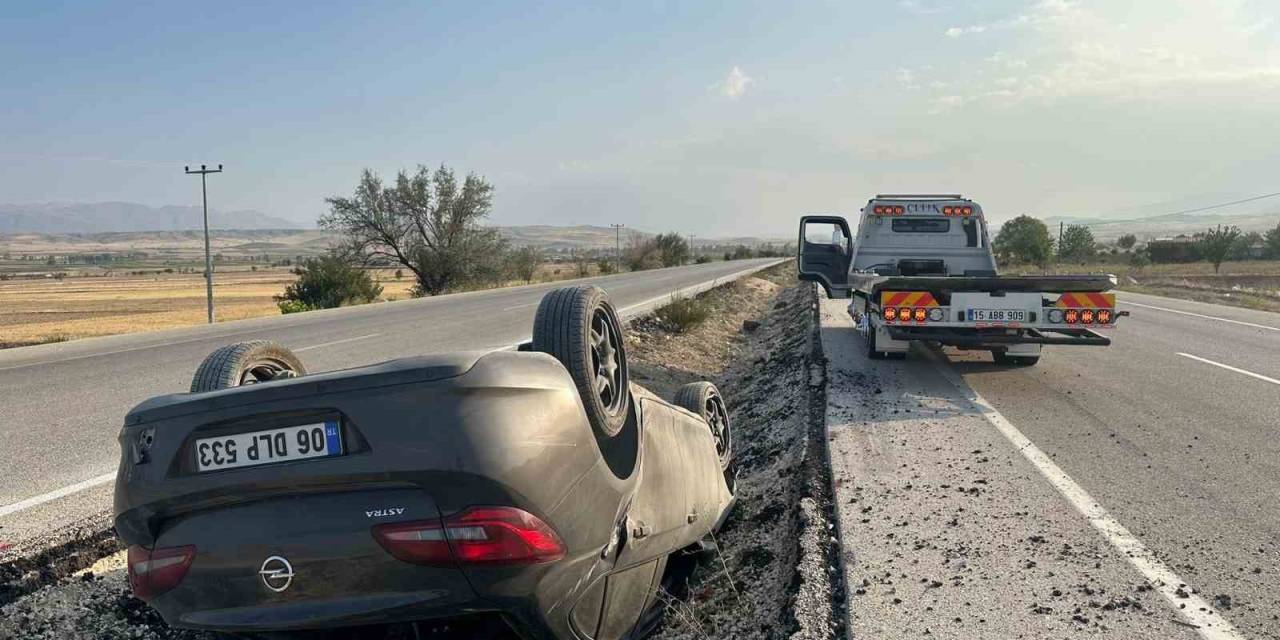 Burdur-fethiye Karayolunda Otomobil Takla Attı: 5 Yaralı