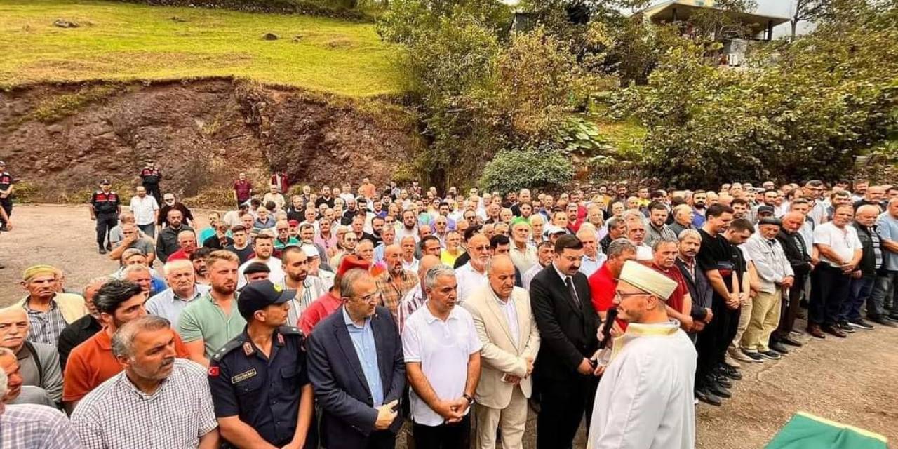 Yayla Evinde Yakılan Evde Hayatını Kaybeden Kasım Altuntaş Toprağa Verildi