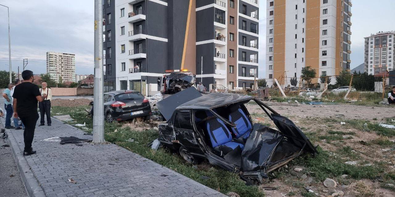 Kaza Yapan Tofaş İkiye Ayrıldı